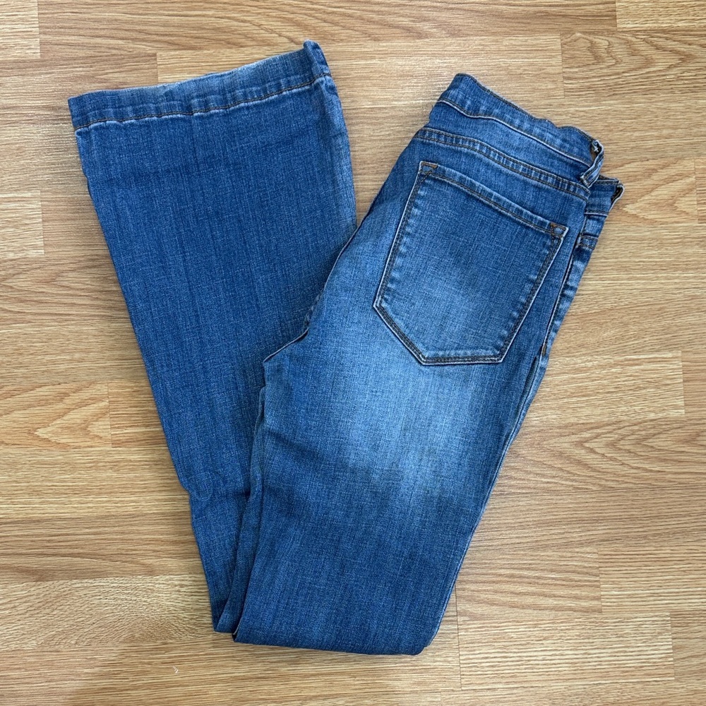 Stetson Women's Highrise Flare Jeans